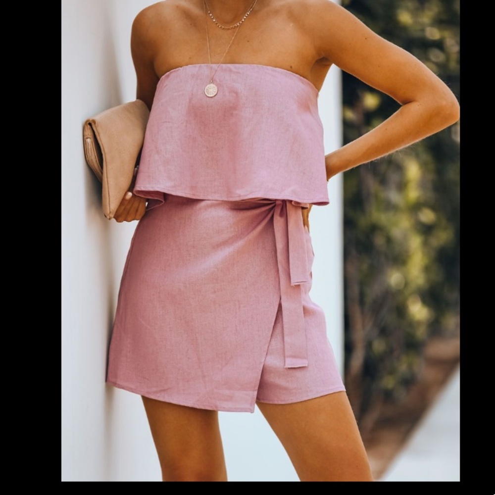 Vici Evie linen romper skort. Medium.